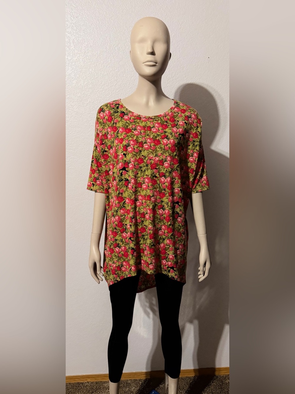 CLOSET CLEAR OUT ON ALL LULAROE MAKE A OFFER BUNDLE NWT SMALL OVERSIZED SEE PICS - Picture 9 of 17